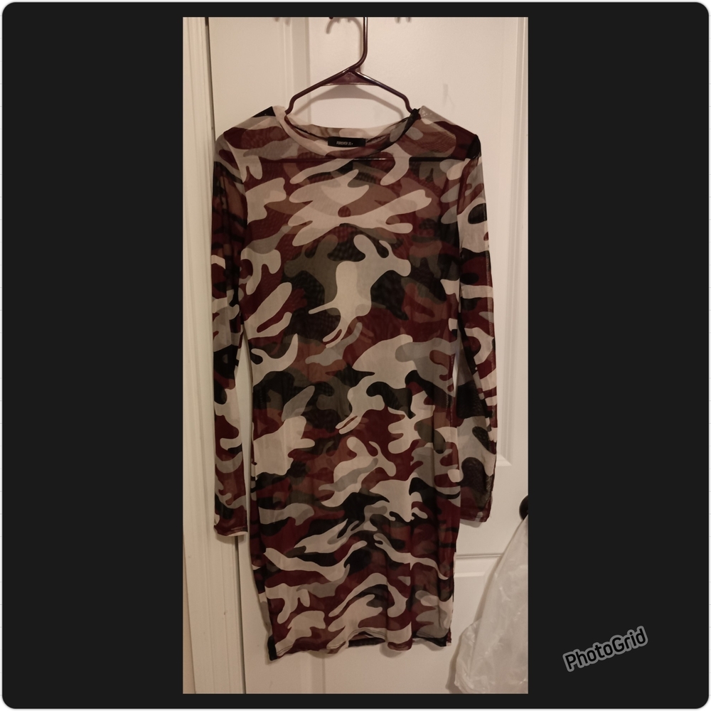 Forever 21 Maroon and White Mesh Swimsuit Cover